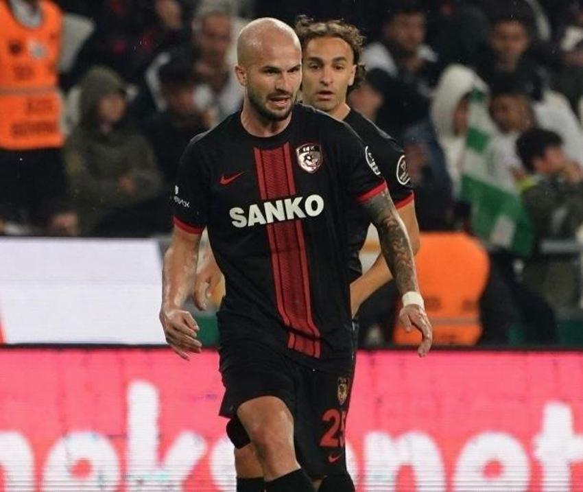 Süper Lig'in yıldızı 'Ben Antalya'da kalacağım' dedi yüzyılın afetinden son anda kurtuldu