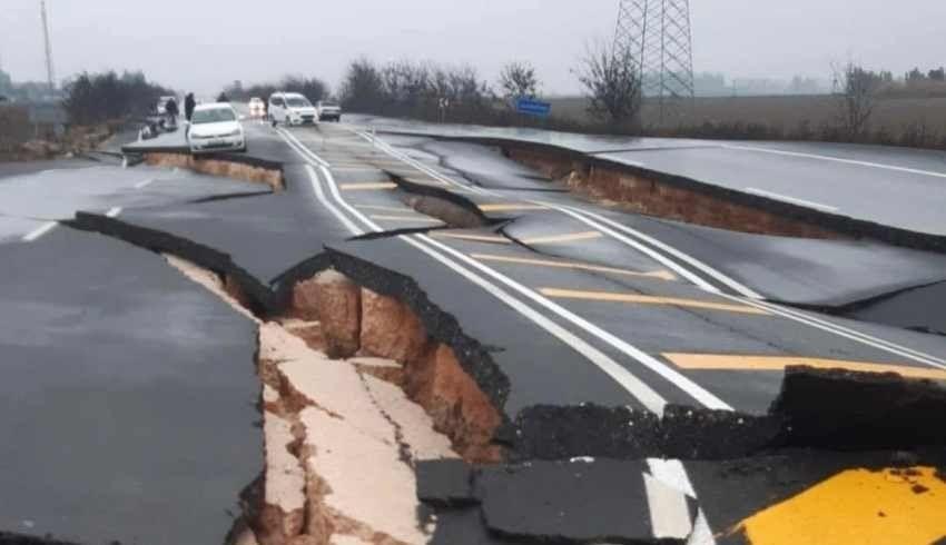Deprem nedeniyle otoyollar ücretsiz mi? Köprüler ücretsiz mi? Kgm.gov.tr deprem bölgesi yol sorgulama  