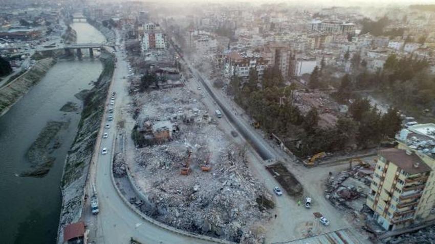 Antakya'daki büyük yıkım dron ile görüntülendi  