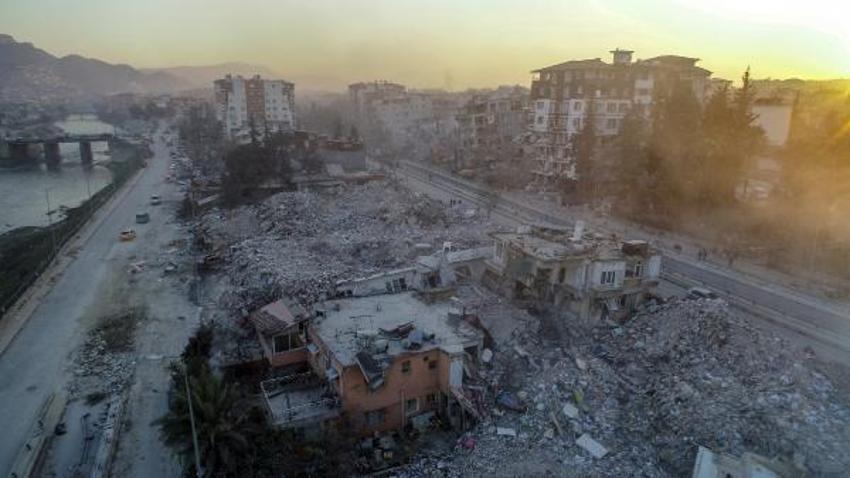 Antakya'daki büyük yıkım dron ile görüntülendi  