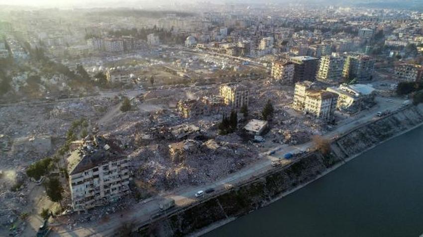 Antakya'daki büyük yıkım dron ile görüntülendi  