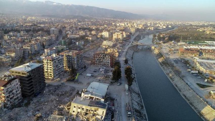 Antakya'daki büyük yıkım dron ile görüntülendi  