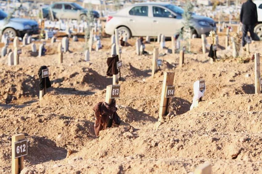 Hepsinin bir hikayesi var! Mezar taşına asılanlar yürekleri dağladı 