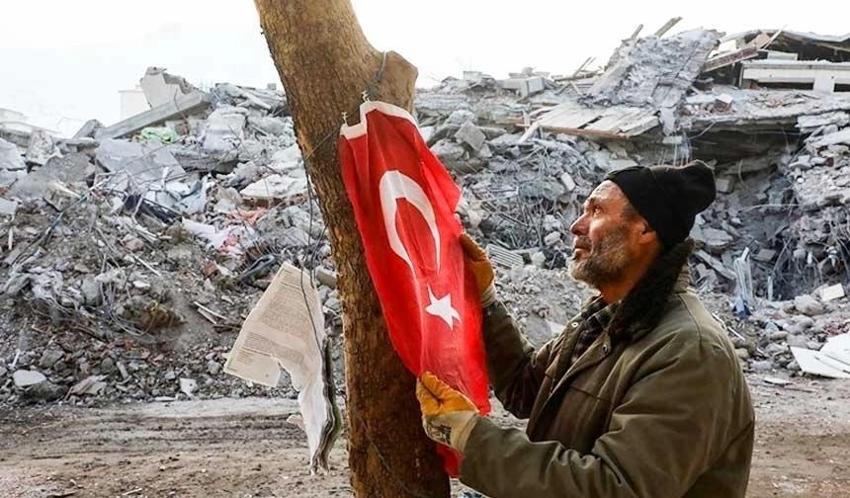 115 milyar TL kaç dolar, euro? Türkiye tek yürek kampanyasında toplanan 115 milyar 146 milyon 528 bin TL kaç dolar yapar, euro olarak ne kaç, rakamla nasıl yazılır? 