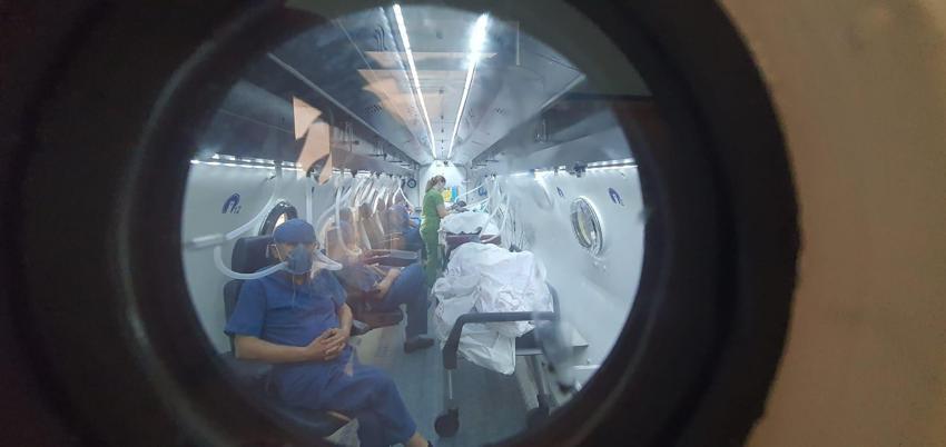 Depremzede doktordan alkışlanacak hareket: 'İki çocuğumuzun bacaklarını kesilmekten kurtardık'