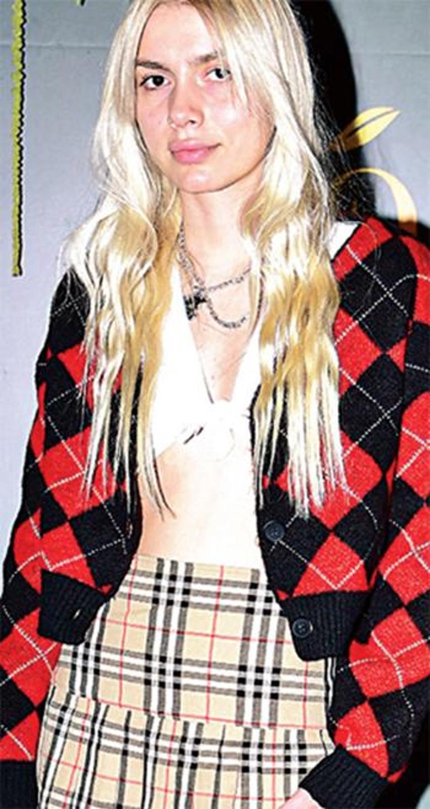 Ünlü isimler tek yürek oldu! 'Güneşi ve huzuru özledik'