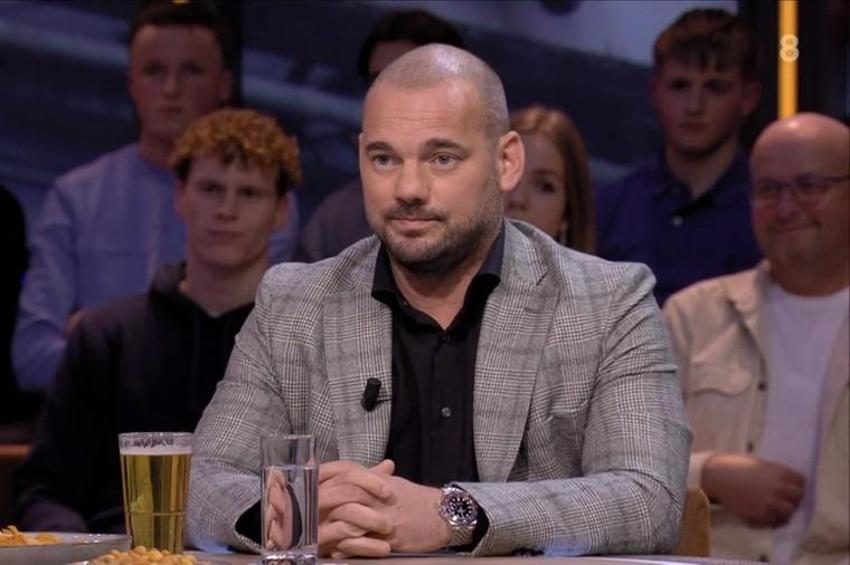 Sneijder ve Burak depremzedeler için kolları sıvadı Ajax açıklama yaptı: Bizi yanlış anladınız