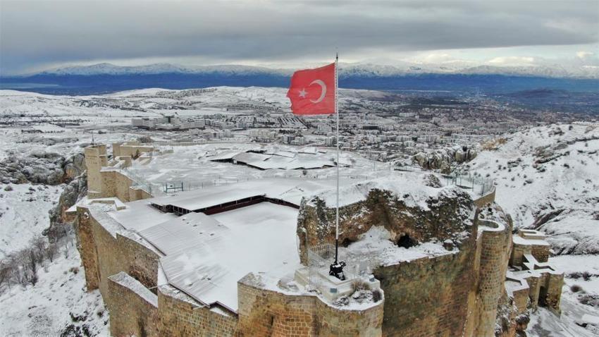 3 büyük deprem gördü! 5 bin yıllık tarihi mahallede tek taş bile düşmedi