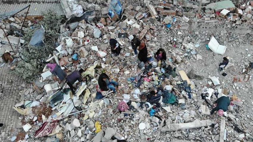 İç savaştan kaçtılar depreme yakalandılar