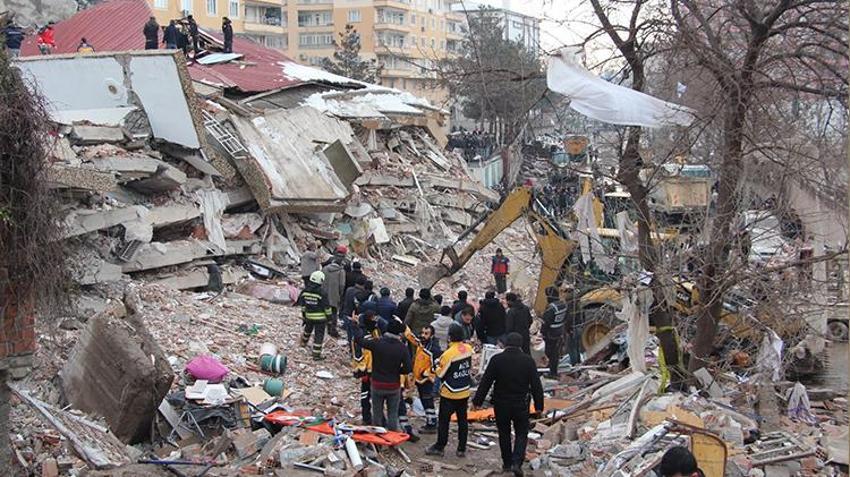 Deprem raporunu yayınladılar! 'İlk kez karşılaştık' dedi ve  yıkım nedenini açıkladı