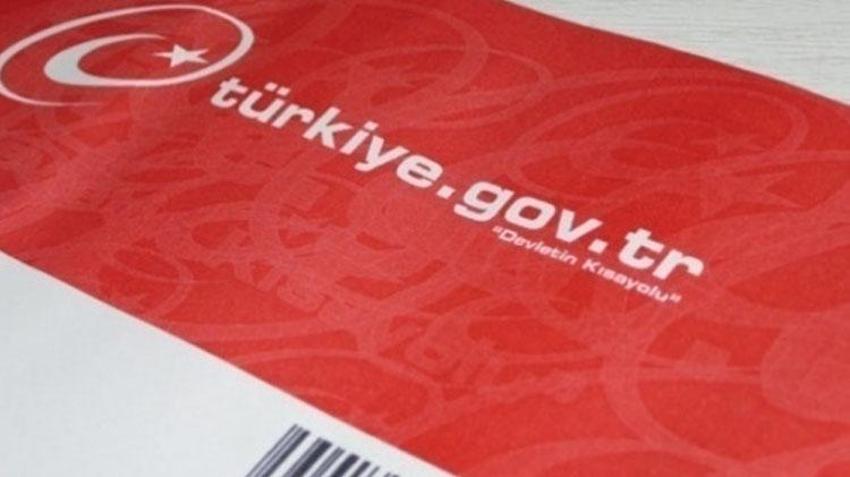 Geçici kimlik belgesi e devletten nasıl alınır? Depremde kimliğini kaybedenler ne yapacak? Depremzedelere kimlik çıkarma ve alma ekranı... 