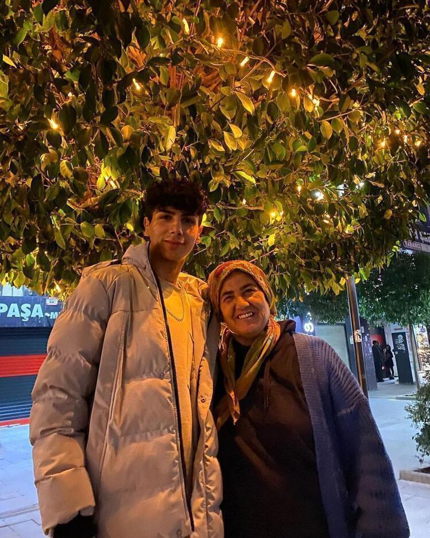 CZN Burak'tan duygulandıran Taha Duymaz paylaşımı!