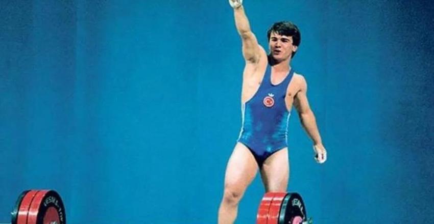 Haltercilere ne koklatılır? Halter kaldırmadan önce neden amonyak koklatılır?