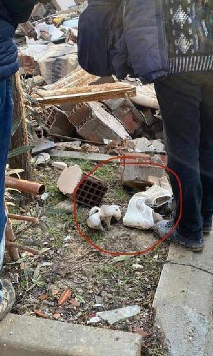 Depremde hayatını kaybeden polis memurunun kardeşi herkesi ağlattı: Üçünüz de melek oldunuz
