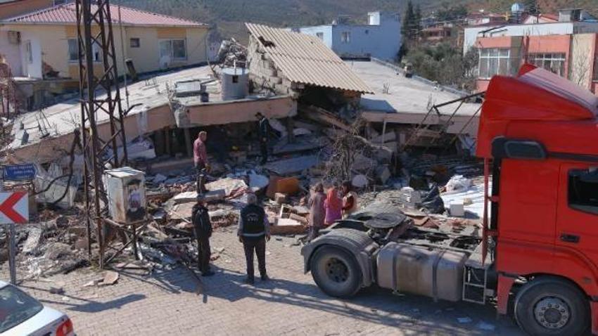 Canları pahasına enkaza giriyorlar! 'Mal da canın yongası'
