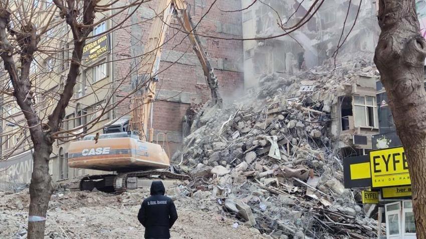 Elazığ'da deprem beklentisi var mı? Naci Görür cevapladı