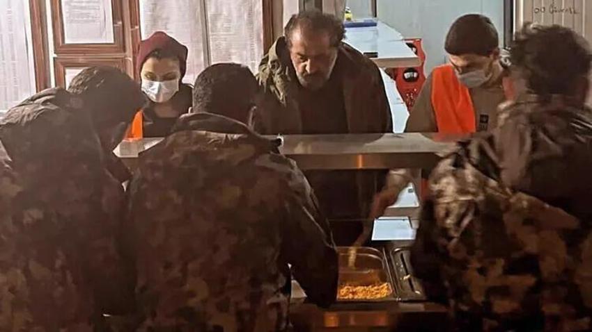 Mehmet Yalçınkaya paylaştı! 'Sen merak etme şefim yağmacılar bizde'