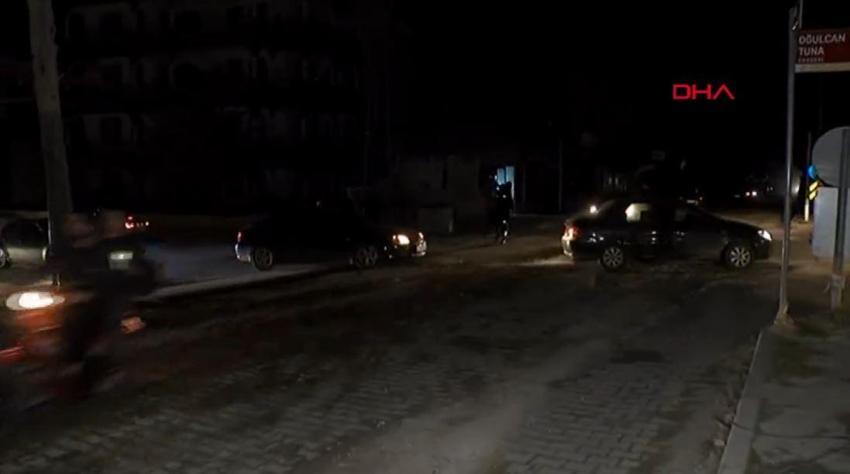 Hatay'da 3 dakika arayla iki deprem! Bölgeden ilk görüntüler 
