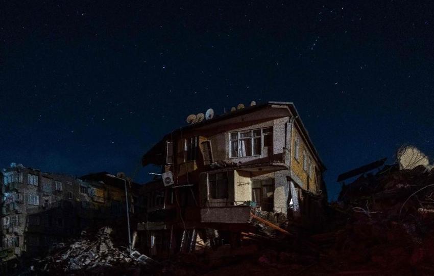 Hatay'da art arda 2 deprem! 