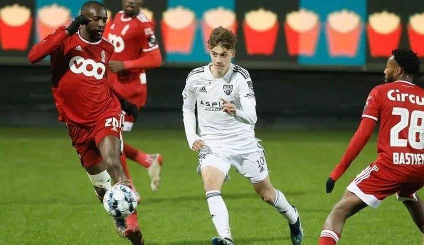 Galatasaray'da çok tartışılan transfer! Kimine göre Bernardo'nun sağ ayaklısı kimine göre 2.Assunçao vakası