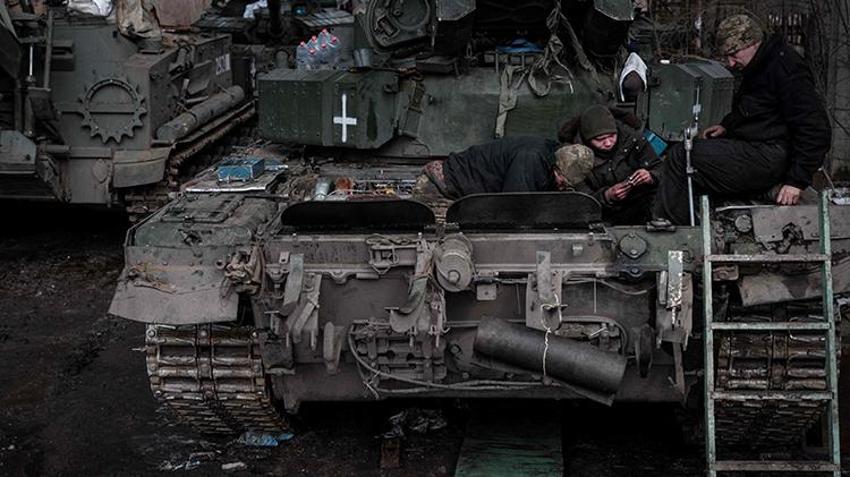 Uydu görüntülerinde ortaya çıktı! Rusya'nın Kiev'e gönderdiği 56 km’lik zırhlı konvoyun hikayesi