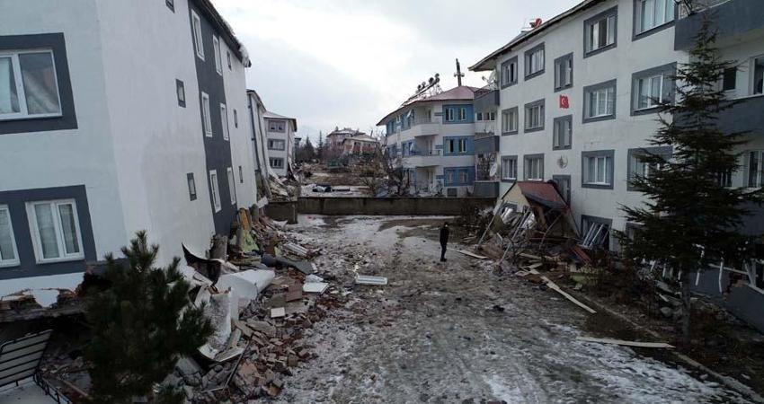 Depremzedelerin hak sahipliği başvurularında 2 ay içinde müracaat etmesi gerekiyor