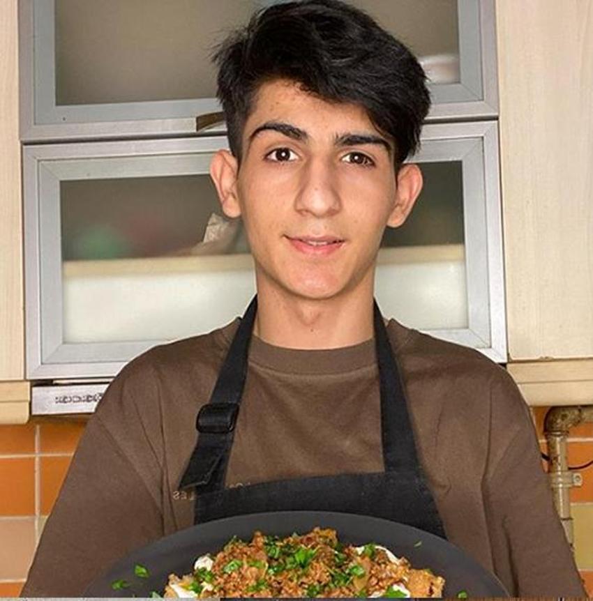 Kardeşi Taha Duymaz'ın çocukluk fotoğrafını paylaştı!