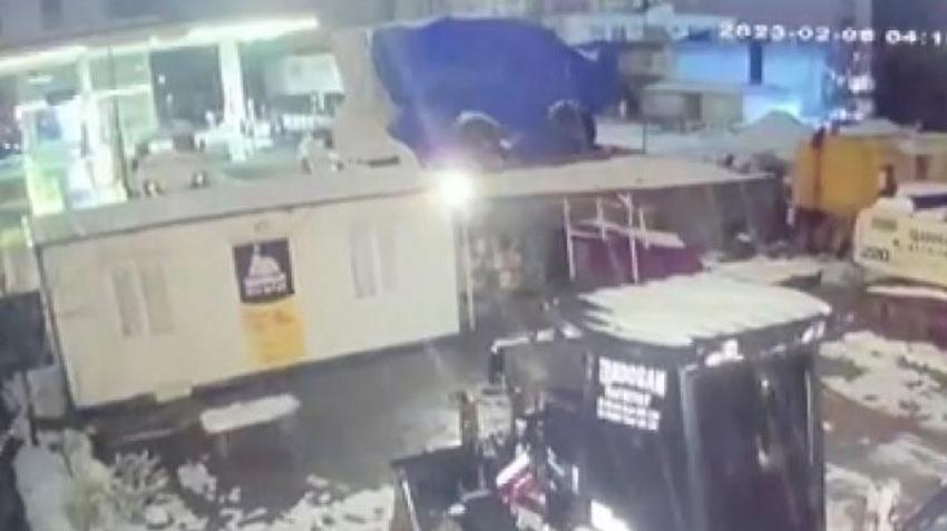 İzmir'de deprem olacak mı, bekleniyor mu? Naci Görür İzmir depremi açıklaması: İzmir’de beklenen deprem var mı? İzmir depremi ne zaman bekleniyor? İzmir deprem risk haritası!