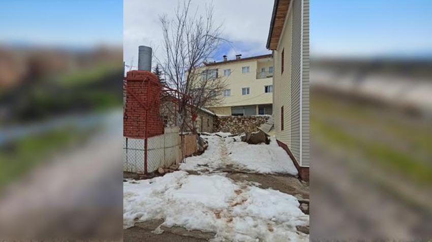Binalar saniyeler içinde metrelerce yürüdü! Fotoğraflarda ortaya çıktı, görenler inanamadı