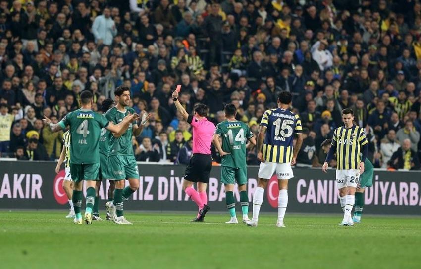7 milyon euro'ya gelmişti! 4-0'a rağmen yıldız futbolcuya taraftarlardan büyük tepki