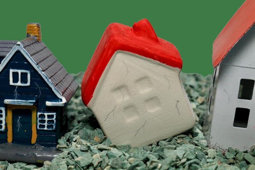 İşte depreme karşı mutlaka alınması gereken önlemler! Eşyaların yerleşimi de önemli bir detay