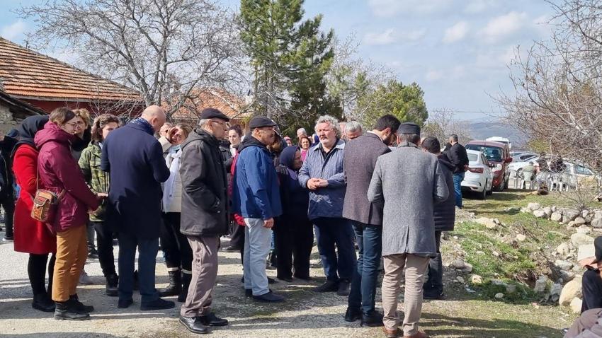 Müfit Can Saçıntı'dan annesine son öpücük!