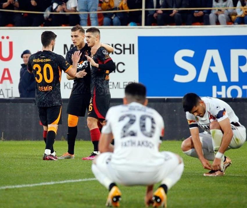 İtalya basını Zaniolo'ya bir kez daha aşık oldu: Mükemmel dripling sorunsuz bitiriş