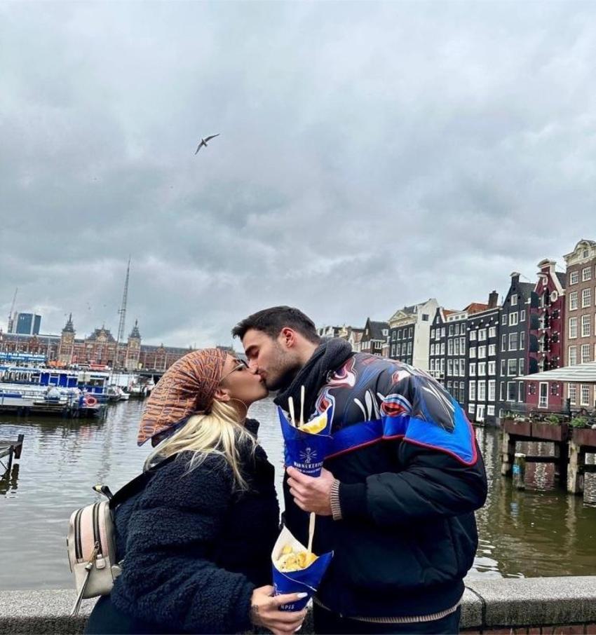 İrem Derici ve Atakan Işıktutan'dan Amsterdam pozu! Aşkını bir kez daha ilan etti