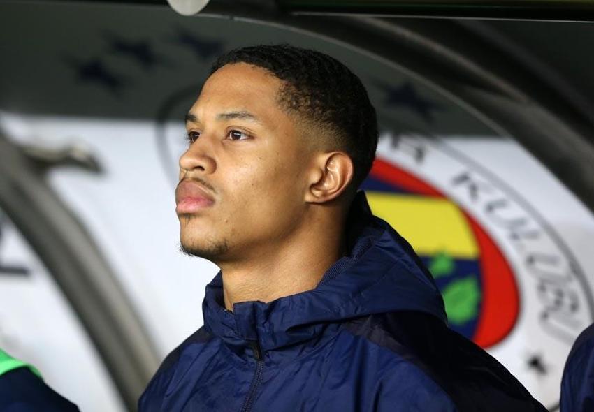 Fenerbahçe yeni Appiah'ı önce İstanbul'a getirdi sonra sessiz sedasız Samandıra'da denedi