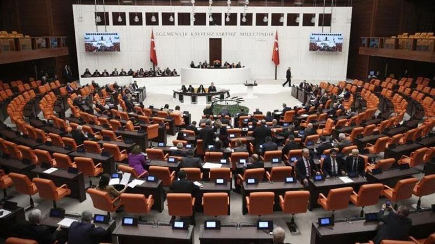 EYT ilk maaş ne zaman verilecek, ne kadar, kaç TL? EYT'li ilk maaşı ne zaman alacak, ilk maaş hangi bankaya yatar? Diğer ayrıntılar ve maaş hesaplama