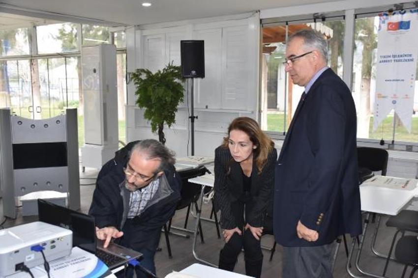 Deprem bölgesinde 'asbest' tehlikesi geri planda kalıyor