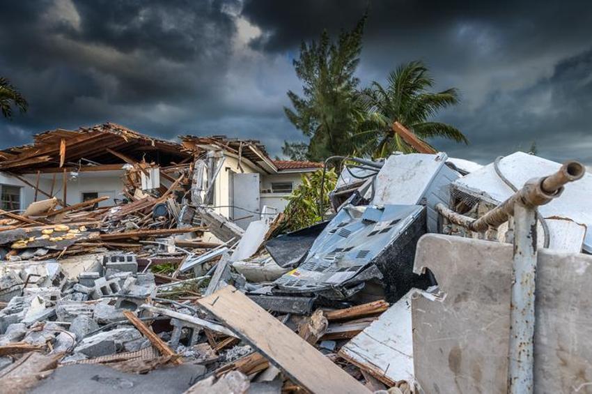 Şarlatan yine sahnede! 8 büyüklüğünde deprem için tarih paylaştı, flaş yanıt geldi