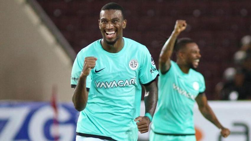 Transferin flaş takımı Galatasaray'dan iki bomba birden! Yıldız isim İstanbul'a geliyor...