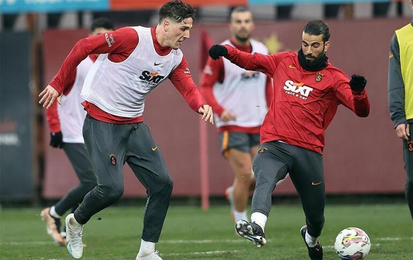 Transferin flaş takımı Galatasaray'dan iki bomba birden! Yıldız isim İstanbul'a geliyor...