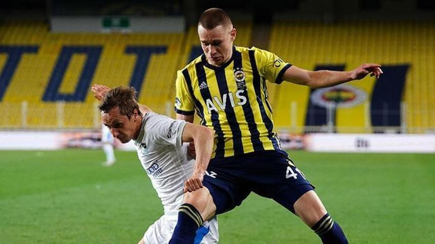 Fenerbahçe'de yer yerinden oynuyor! 6 isimle ayrılık