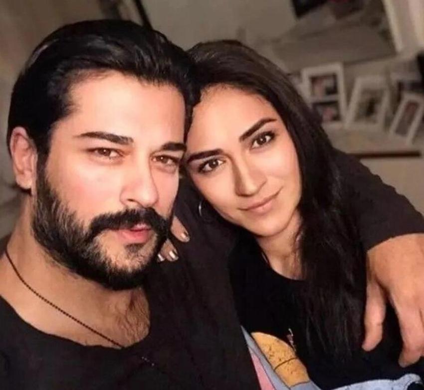 Burak Özçivit'in bir de kardeşini görün!