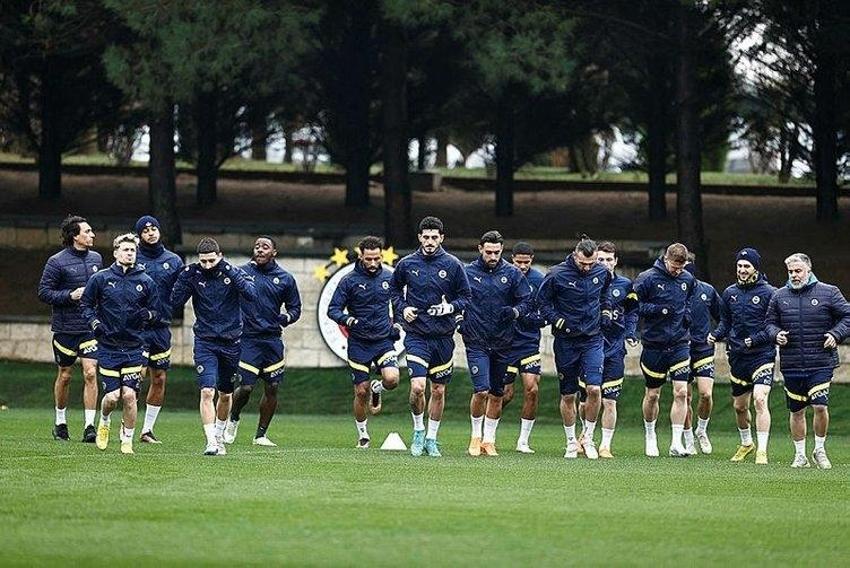 Bu ayrılığa en çok İlhan Palut üzülecek! Fenerbahçe'de 3 futbolcuya güle güle