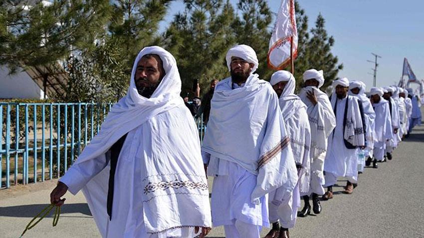 Eski boşanma kararları iptal edildi! Taliban’dan kadınlara bir darbe daha...