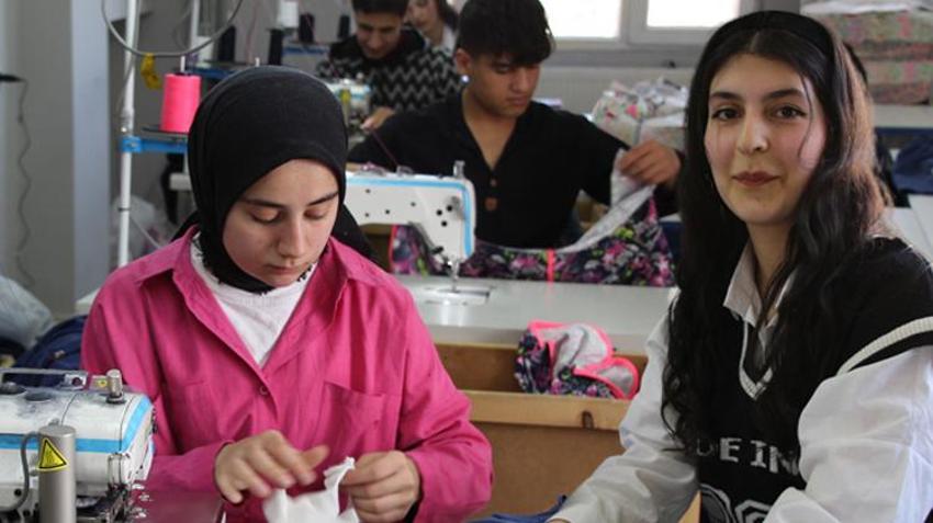 Devlet desteği ile tekstil atölyesi kurdu! Ev kadınıyken patron oldu