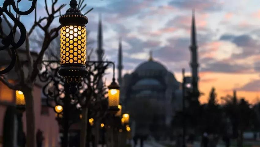 Berat Kandili orucu tek tutulur mu? Berat Kandili ertesi gün orucu tutulur mu?