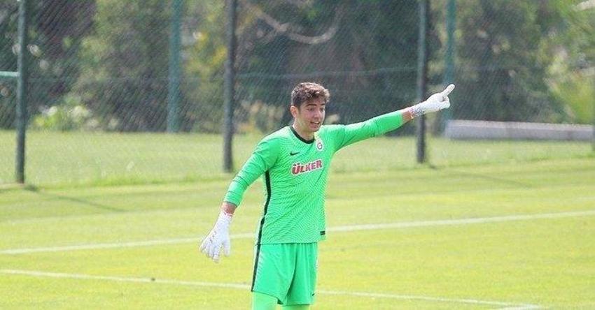 Bu sezon Galatasaray'da 1 kez bile forma giymedi 101 yıllık kulüp onu istedi