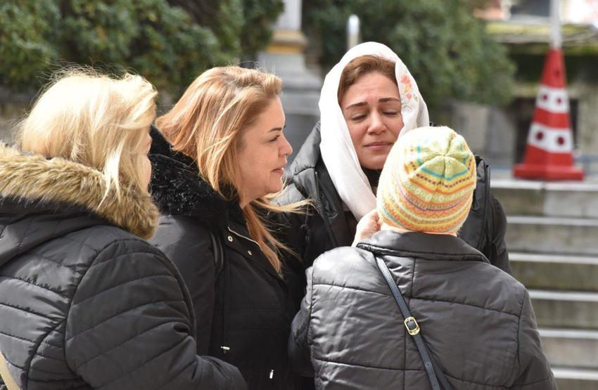 Özge Borak'ın en acı günü! Babaannesini toprağa verdi
