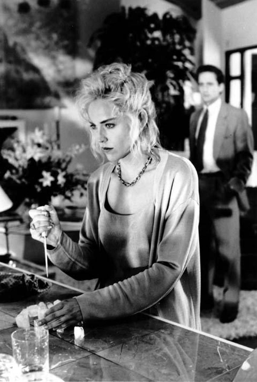 Sharon Stone, anlatırken gözyaşlarına hakim olamadı: Servetimin yarısını kaybettim 