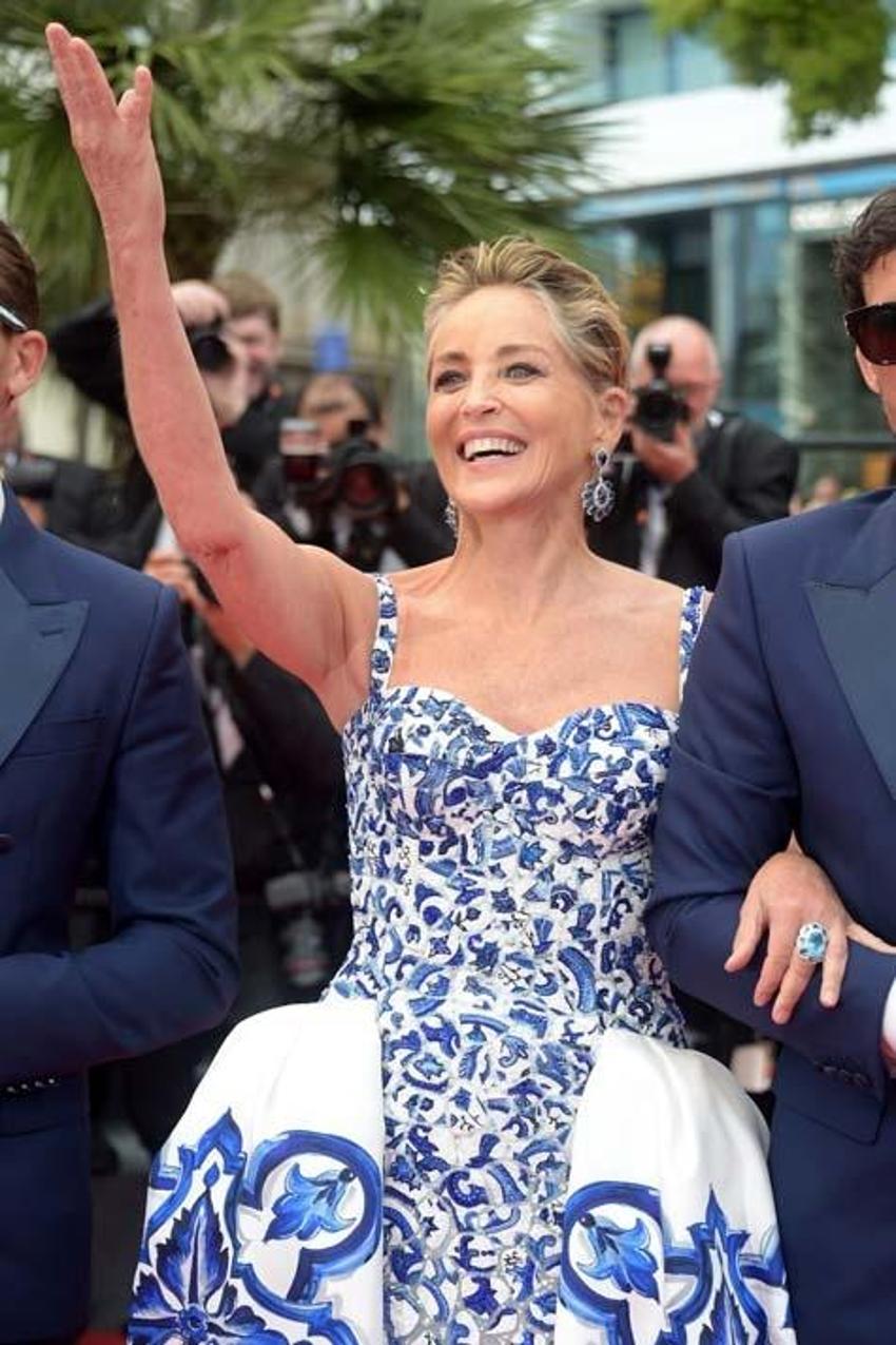 Sharon Stone, anlatırken gözyaşlarına hakim olamadı: Servetimin yarısını kaybettim 